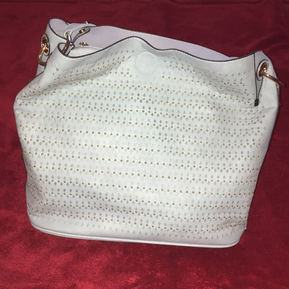 Purse - Picture 1 of 3